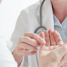 Zakaj nastane revmatoidni artritis?